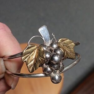 VTG TAXCO STERLING GRAPE VINE BRACELET